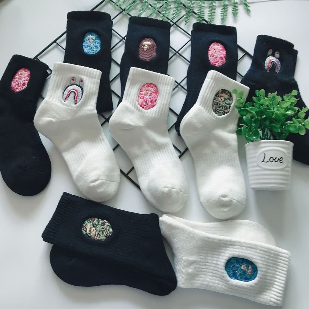ใหม่ BAPE ape head ถุงเท้ากีฬาผ้าฝ้ายปักหนักระดับไฮเอนด์แฟชั่นผู้ชายและผู้หญิง รูปที่ 3