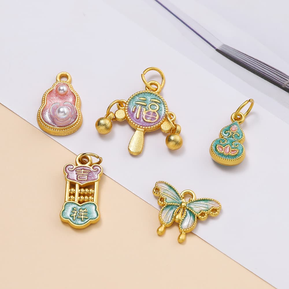 St. kunkka 1 ชิ้น จี้ทองคำเลียนแบบทองคำ จี้ผีเสื้อสไตล์จีน จี้ดอกไม้ สําหรับDIY ทําด้วยมือเครื่องประดับทํา รูปที่ 3