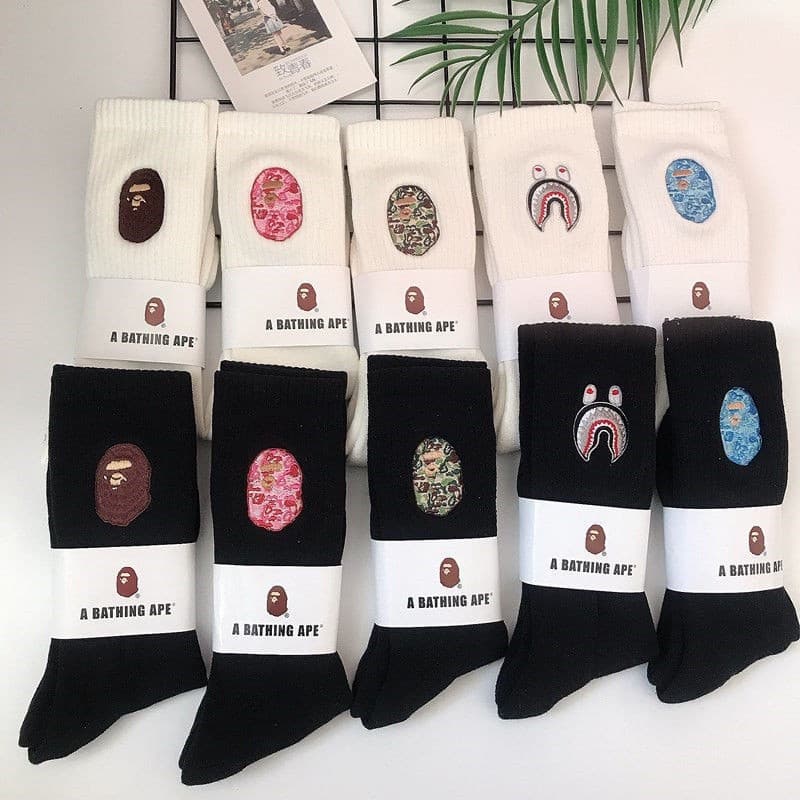 ใหม่ BAPE ape head ถุงเท้ากีฬาผ้าฝ้ายปักหนักระดับไฮเอนด์แฟชั่นผู้ชายและผู้หญิง รูปที่ 1