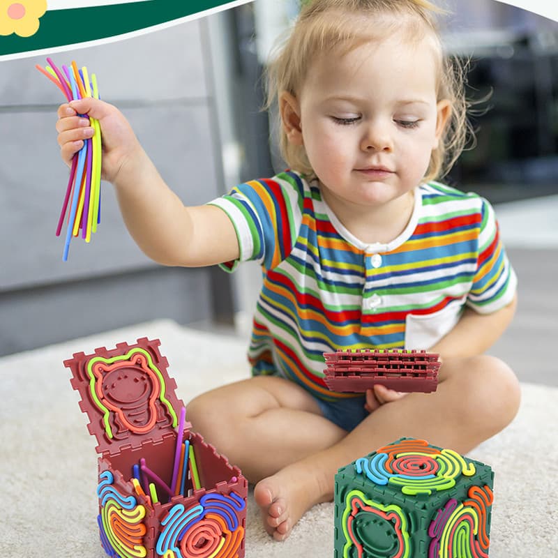 GeeToy ของเล่นคลายเครียดทรงลูกบาศก์ 6 ด้าน พร้อมแถบซิลิโคน 20 ชิ้น ของเล่นเสริมพัฒนาการสำหรับเด็ก ช่วยพัฒนาทักษะการเคลื่อนไหวของกล้ามเนื้อมือและนิ้ว รูปที่ 4