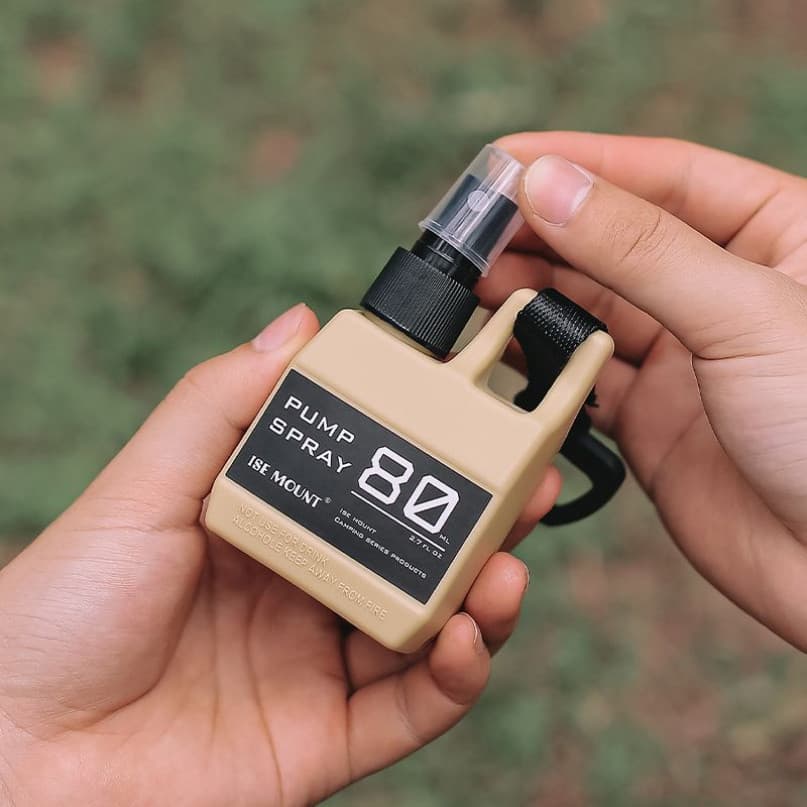 ขวดสเปรย์แบบพกพา 80ml รดน้ําขนาดเล็กสามารถแขวนหัวเข็มขัดประเภทกดแอลกอฮอล์ฆ่าเชื้อ Camping ยากันยุง Sub-Bottling ยุทธวิธีสไตล์ รูปที่ 9