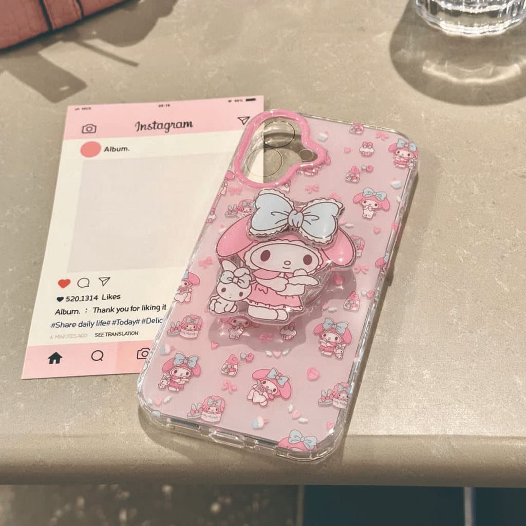 การ์ตูนเคธีแมวเมโรตี้โบว์น่ารักกราฟิติ เคส IPhone 17 11 15 13 14 16 12 Pro Max Air 7Plus X XR 6 8 15 16 14 Plus XS Max รูปที่ 2