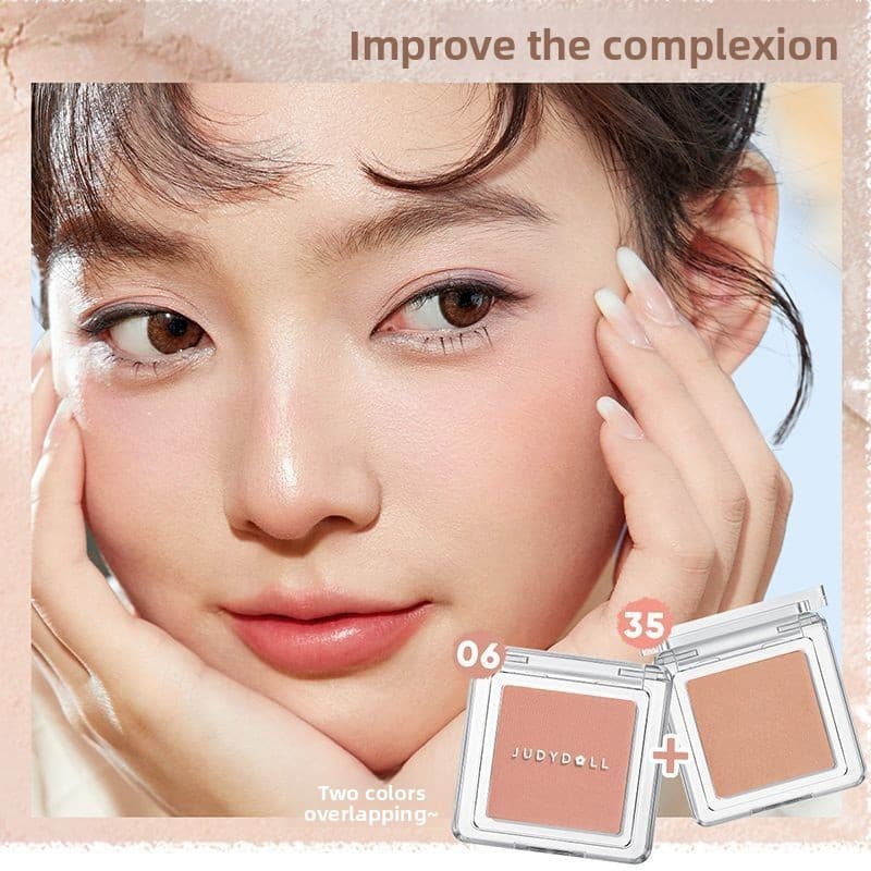 Judydoll บลัชออน สีพีช แมทท์ ไฮไลท์ คอนทัวร์ สีม่วง แต่งหน้าบนใบหน้า รูปที่ 8