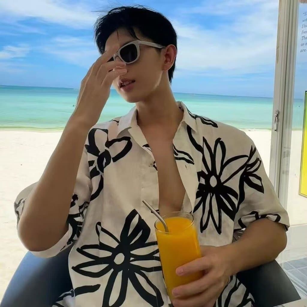 MEFEEE เสื้อโปโลผู้ชาย คอคิวบา ผ้าฝ้ายพรีเมียม ลายดอกไม้สไตล์วินเทจเกาหลี ระบายอากาศได้ ใส่สบาย รูปที่ 4