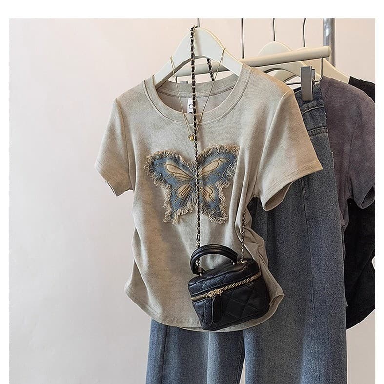 เสื้อยืดแขนสั้นลายจีบแบบเกาหลี,เสื้อยืดผู้หญิง คอกลม เข้ารูป ใส่สบาย รูปที่ 4