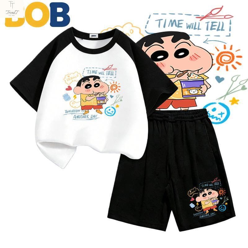 2ชิ้น ชุดแฟชั่นเด็ก ชินจัง Shinchan ลายการ์ตูน NASA เสื้อยืดแขนสั้น+กางเกงขาสั้น สำหรับเด็กอายุ 1-14ปี+（ รูปที่ 1