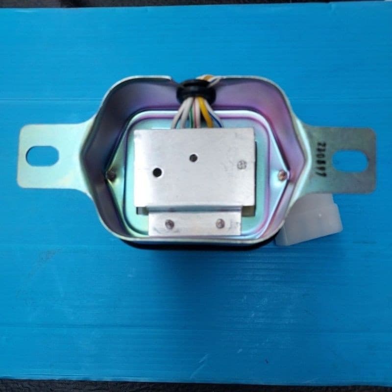 TrailTechคัทเอาท์ไดชาร์จ AVR-551 12v ระบบ IC รูปที่ 4