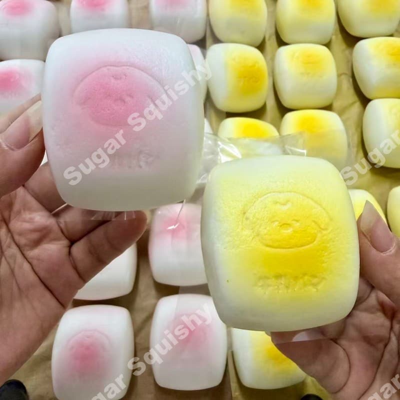 สกุชชี่น้ําตาล KT Mini Buns Rising Squishy รูปที่ 2