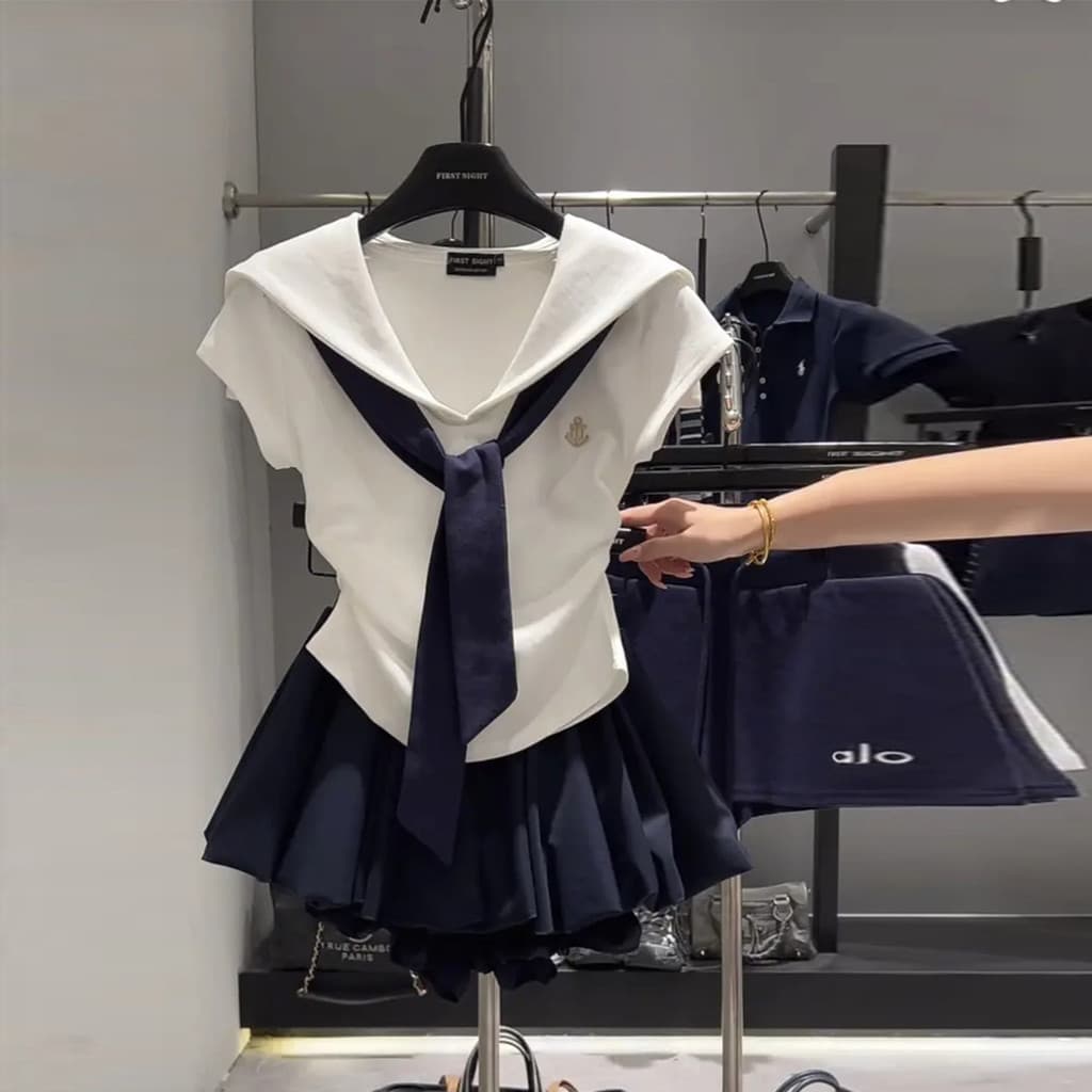สไตล์เกาหลี Preppy สไตล์ปลอมสองชิ้นแขนสั้นเสื้อยืด 2026 ผู้หญิงออกแบบแฟชั่น Slim-Fit Slimmer ดู Niche ใหม่ รูปที่ 2