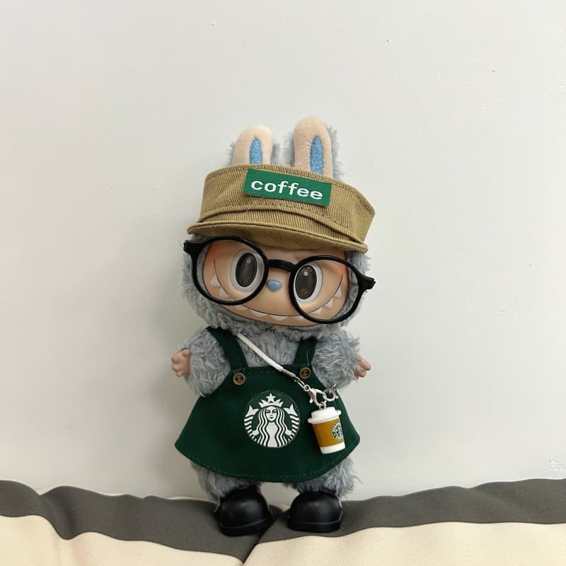 Labubu Starbucks เสื้อผ้าชุด 17 ซม.labubu ตุ๊กตาตุ๊กตาผ้ากันเปื้อนหมวก Overalls 10 ซม.เสื้อผ้าเด็ก รูปที่ 2