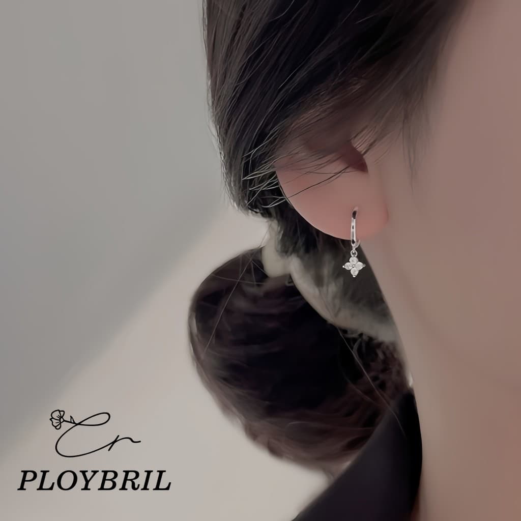 PLOYBRIL ต่างหูห่วงเงิน รุ่น Florette ต่างหูเงิน Lucky Clover E072 รูปที่ 3