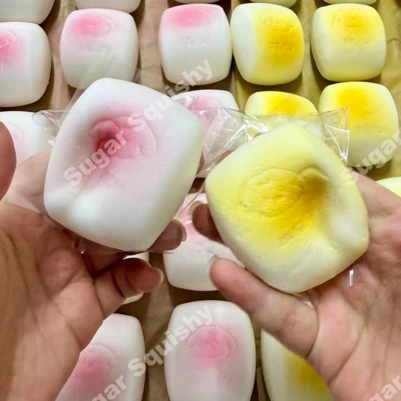 สกุชชี่น้ําตาล KT Mini Buns Rising Squishy รูปที่ 3