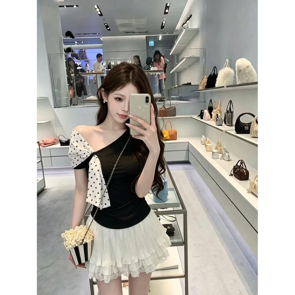 Lalita 2สี เสื้อยืดผู้หญิง ลายจุด ปาดไหล่ ไหล่เฉียง สไตล์เกาหลี รูปที่ 8