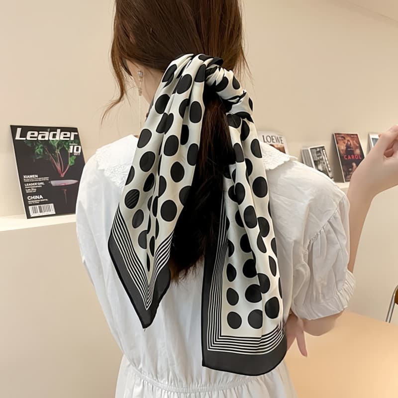 Miss_J จากกทมPolkadot style ผ้าโพกผมลายจุดผ้าผูก ขนาด 70x70 cm. ผ้าพันคอลายจุด ผ้าพันคอออลแมตช์ รูปที่ 7