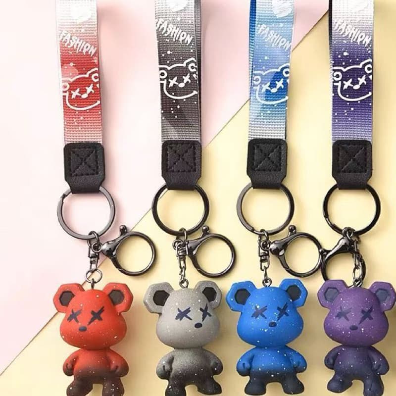 พวงกุญแจลายการ์ตูนสุดสร้างสรรค์ Graffiti Bear ไล่เฉดสีสุดเท่ ห้อยกระเป๋าคู่ เครื่องประดับตกแต่งรถยนต์ รูปที่ 7