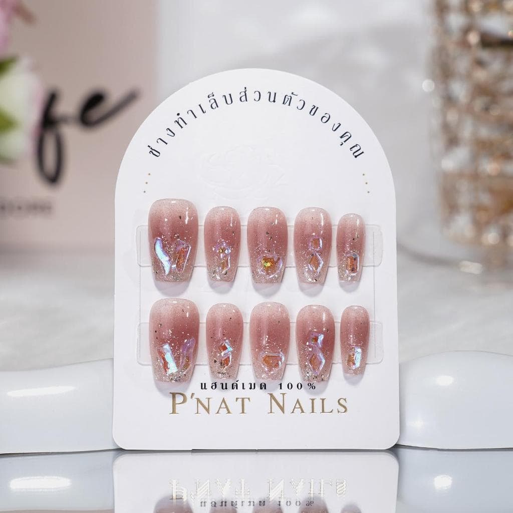 A052 P'Nat เล็บปลอมเจลแท้ แฮนด์เมดสวยจึ้ง เนื้อPMMA อลังการ ลายฮิตสุด ใช้ซ้ำได้ ทำเล็บ ติดทนนาน ชุดอุปกรณ์*1 รูปที่ 2