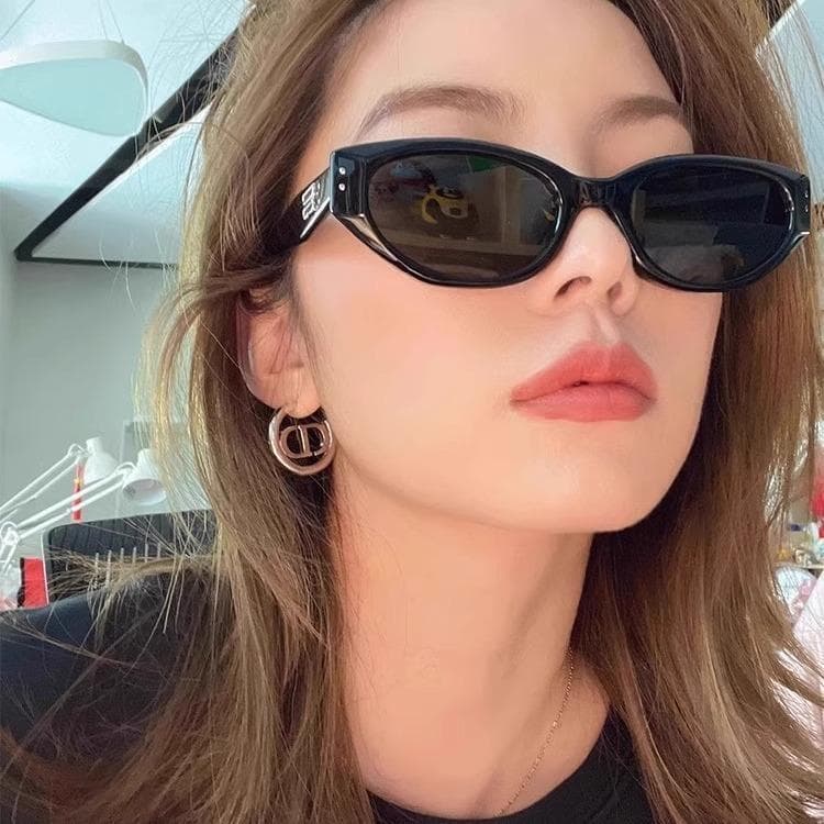 แฟชั่นใหม่แว่นตากันแดดแว่นตาวินเทจแมวตาแว่นตาแคบกรอบกันแดด UV พรีเมี่ยมความรู้สึกผู้หญิงแว่นตา รูปที่ 7
