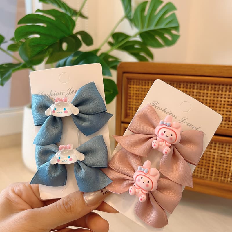 กิ๊บติดผมโบว์น่ารัก ชุด 2 ชิ้น เหมาะสำหรับเด็กผู้หญิง ตกแต่งด้วยลายการ์ตูนน่ารักๆ เป็นของขวัญที่ยอดเยี่ยม รูปที่ 5