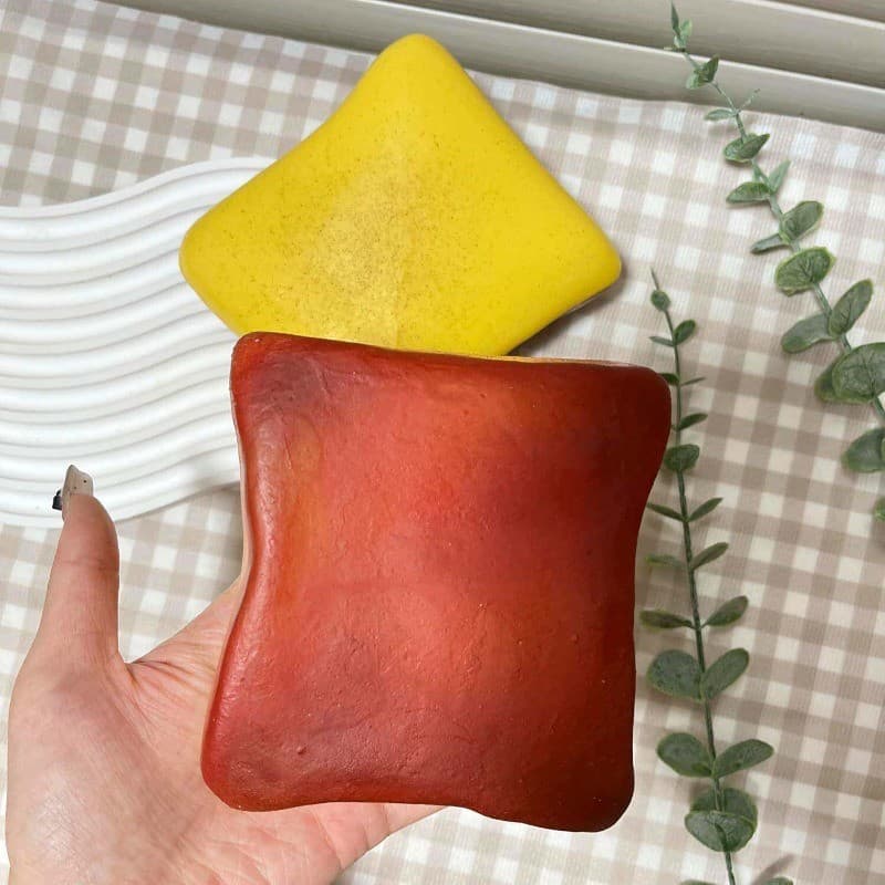 Big Toast Squishy ขนมปังที่เพิ่มขึ้นช้า Squishy ช้า Rebound ของเล่นบีบ Anti Stress Release Hand Relax ของเล่น รูปที่ 9