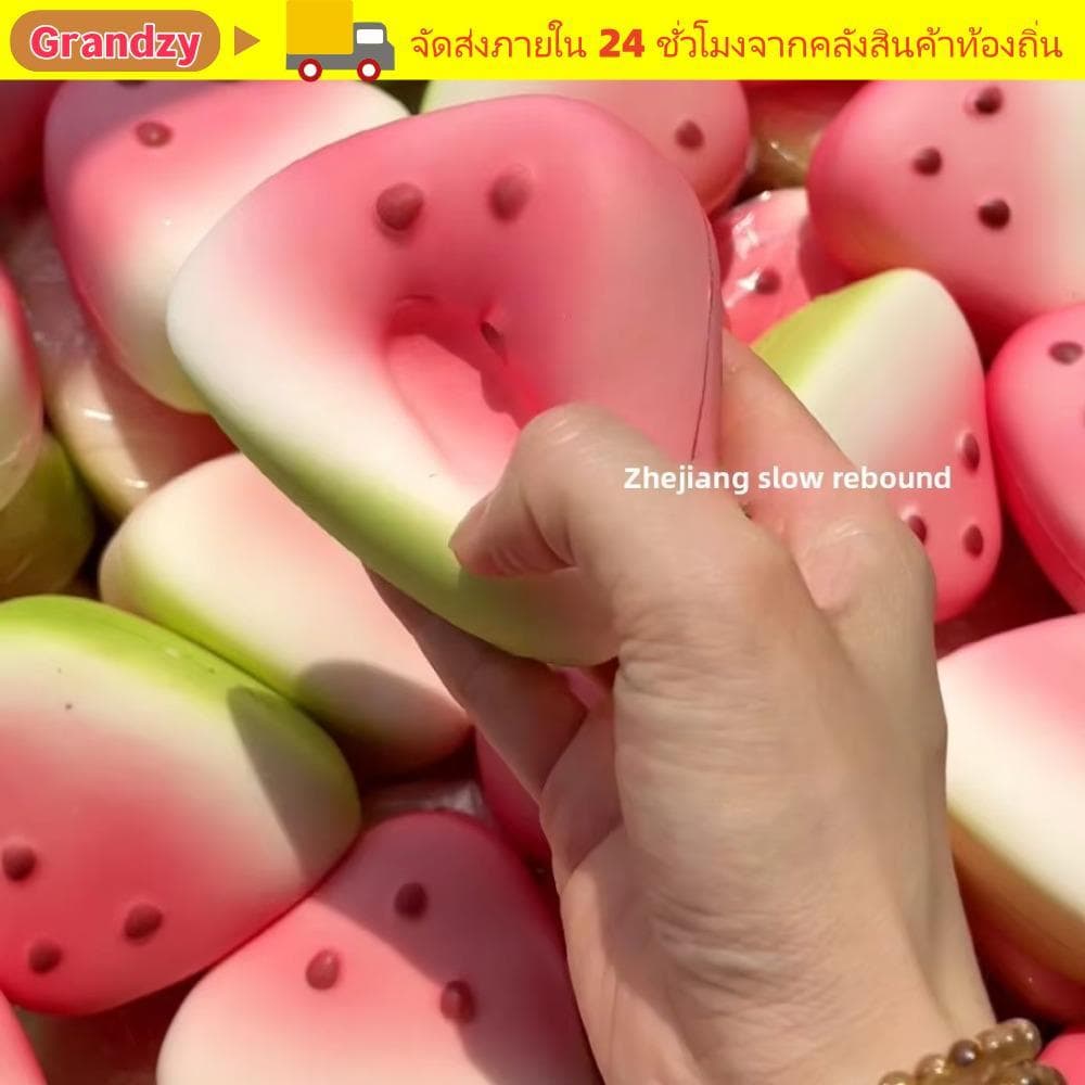 GRANDZY ของเล่นสกุชชี่ป้องกันความเครียด​​, ​​รูปผลไม้ตลก​​ ปล่อยอารมณ์บีบของเล่นออกแบบหยิกและบีบนุ่มและทนทาน​​ ​​ปลอดสารพิษ & ปลอดภัย​​ ​​เครื่องคลายเครียดแตงโม​​ รูปที่ 1
