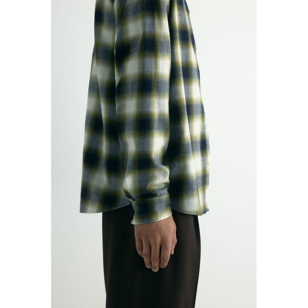 H&M เสื้อเชิ้ตผ้าฟลานเนลทรงหลวม ผู้ชาย 1289476_1 รูปที่ 8