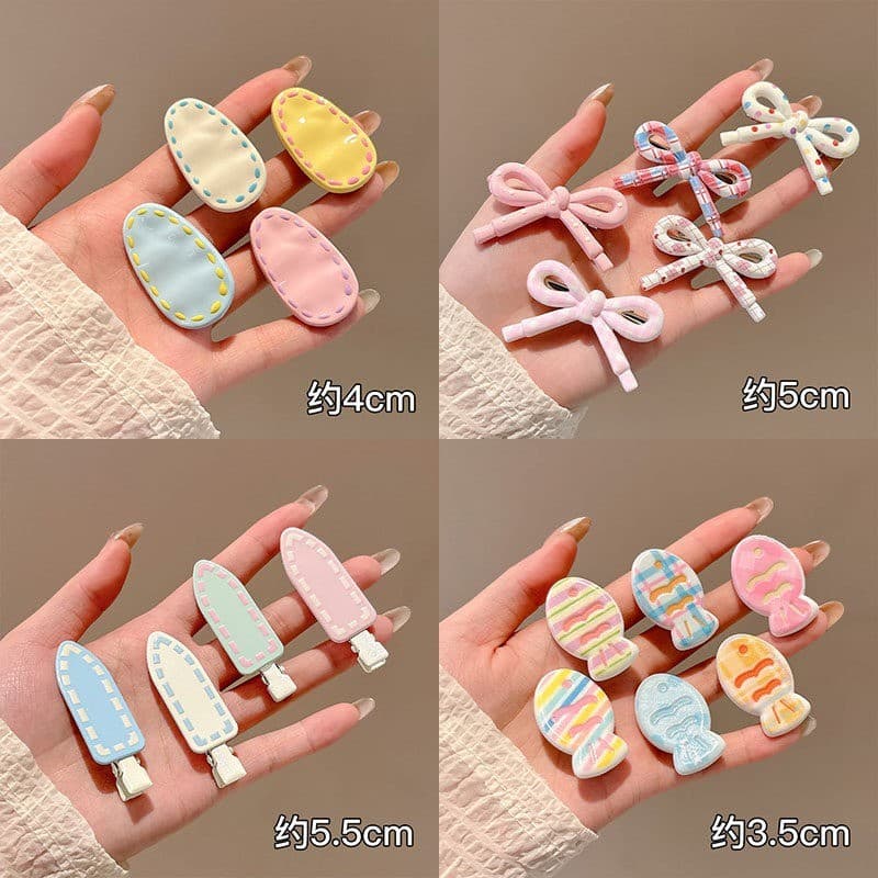 กิ๊บติดผมหน้าม้าสีสันสดใสน่ารัก 4 ชิ้นชุดเครื่องประดับผมจัดแต่งทรงผมสไตล์เกาหลีสําหรับสุภาพสตรี รูปที่ 1