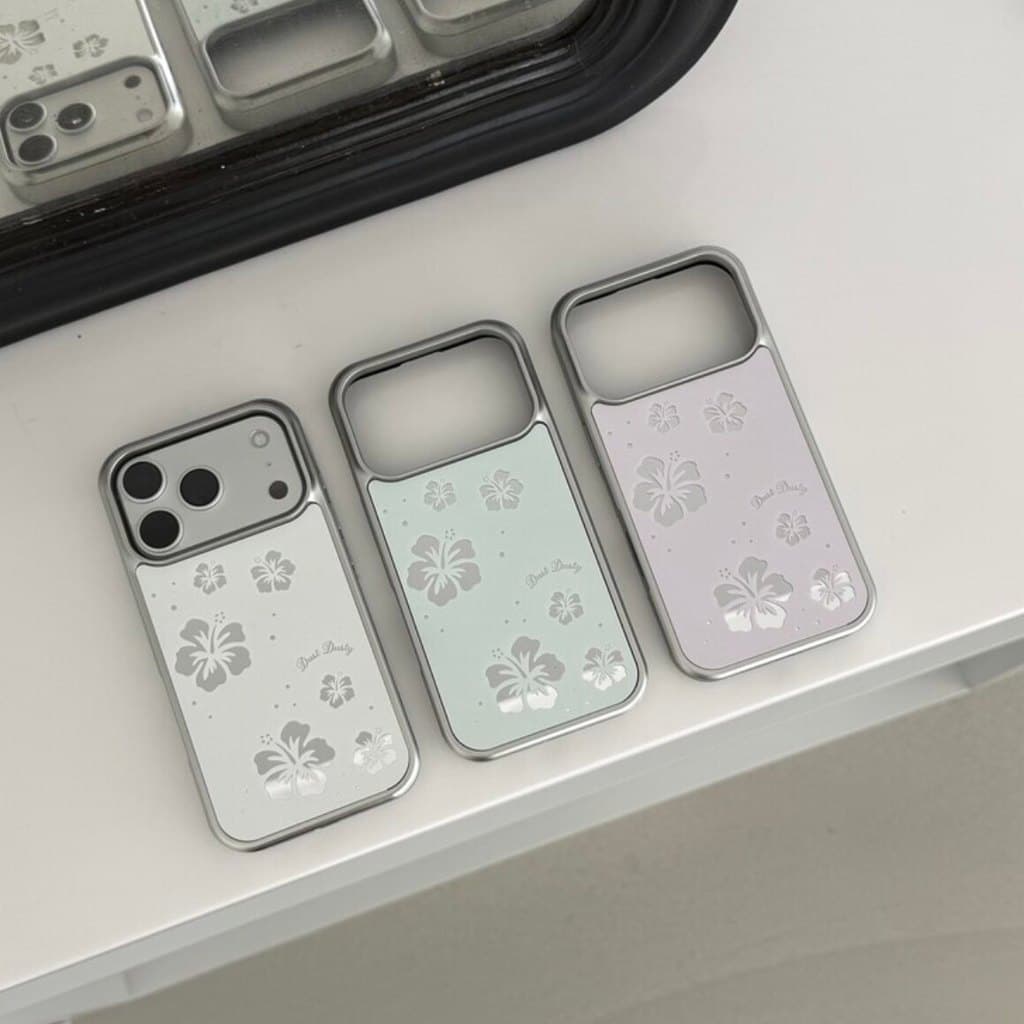 สไตล์เกาหลี ins สาวฤดูร้อนกระจกชบาหวานเหมาะสําหรับ iphone17pro/17promax เคสป้องกัน Apple 16 เคสโทรศัพท์ 16promax เคสป้องกัน 15 กันกระแทก 13/14 กรณี 11/12/12promax/17air/15plus รูปที่ 2