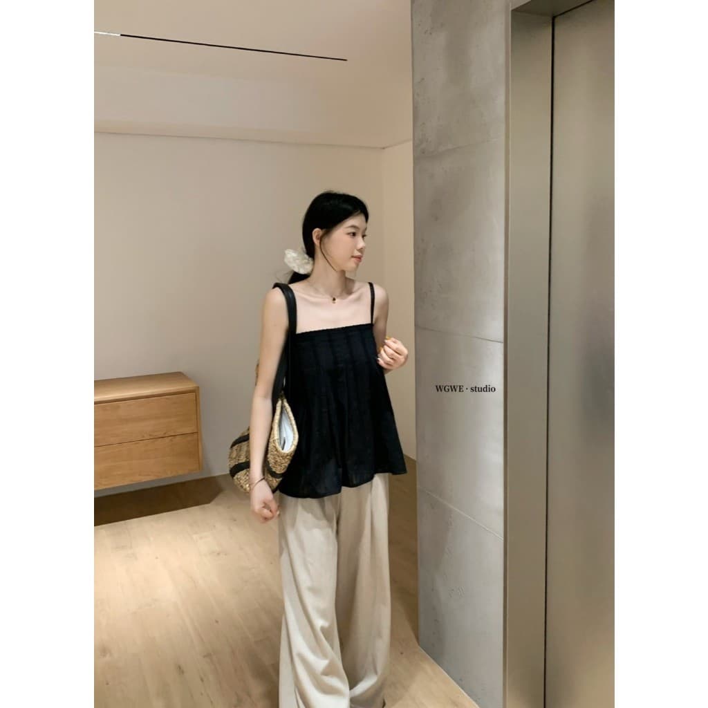 W9432 เสื้อสายเดี่ยว แต่งสายลูกไม้ งานเก๋มากๆค่า ผ้าดีใส่สบาย แฟชั่นเกาหลี TAG WG.WE รูปที่ 3