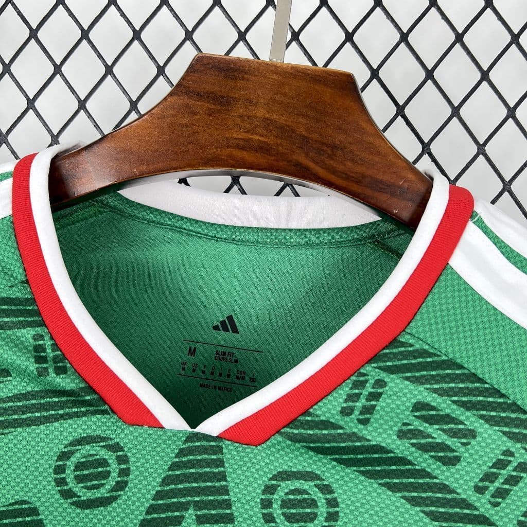 เสื้อฟุตบอลทีมชาติเม็กซิโก 2026 แบบแฟนเอดิชัน สำหรับบ้านและนอกบ้าน รูปที่ 4