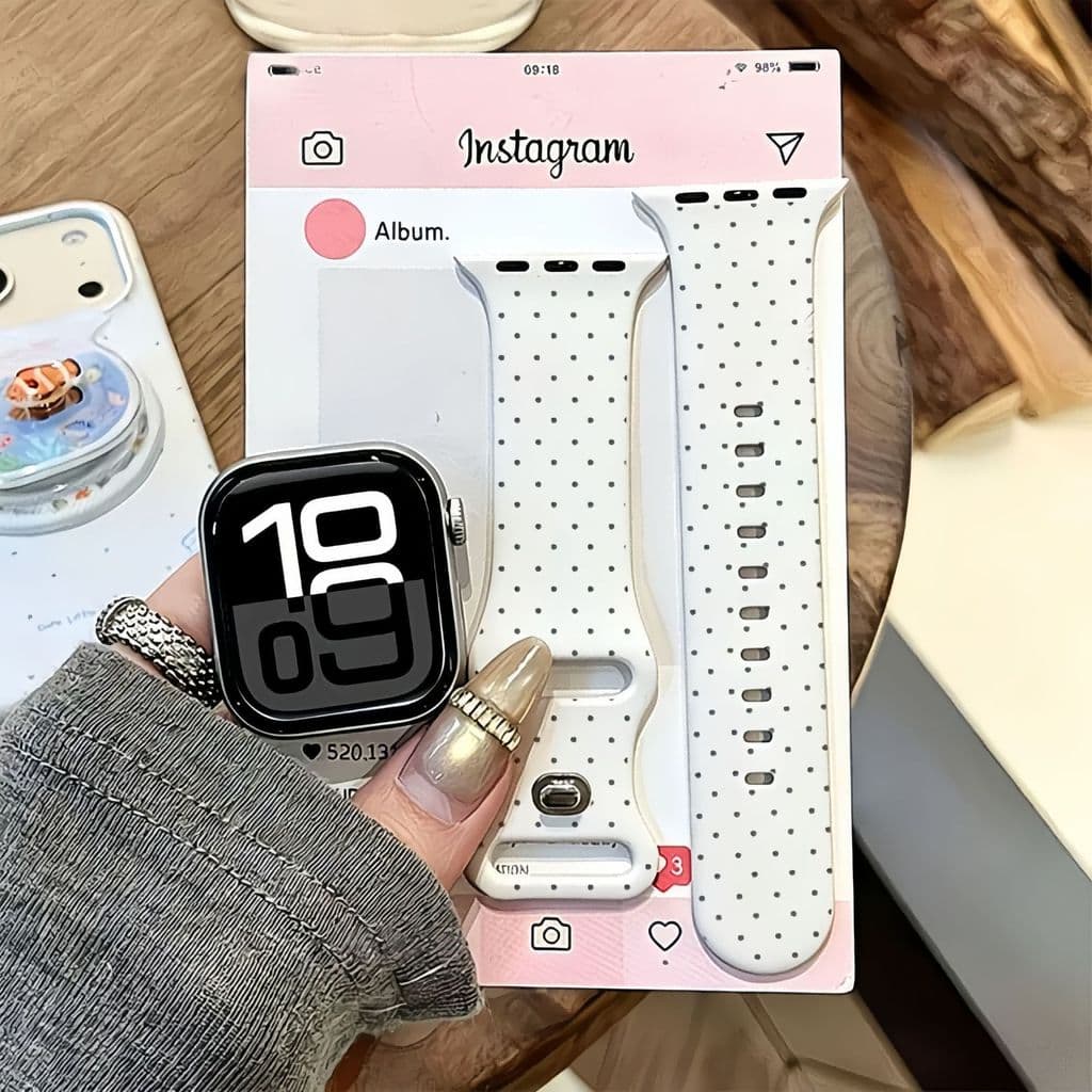ลายจุดสีขาวเหมาะสําหรับ iwatchs11/10 สาย Apple Watch SE ซิลิโคน Applewatchs9/8/7 รูปที่ 1
