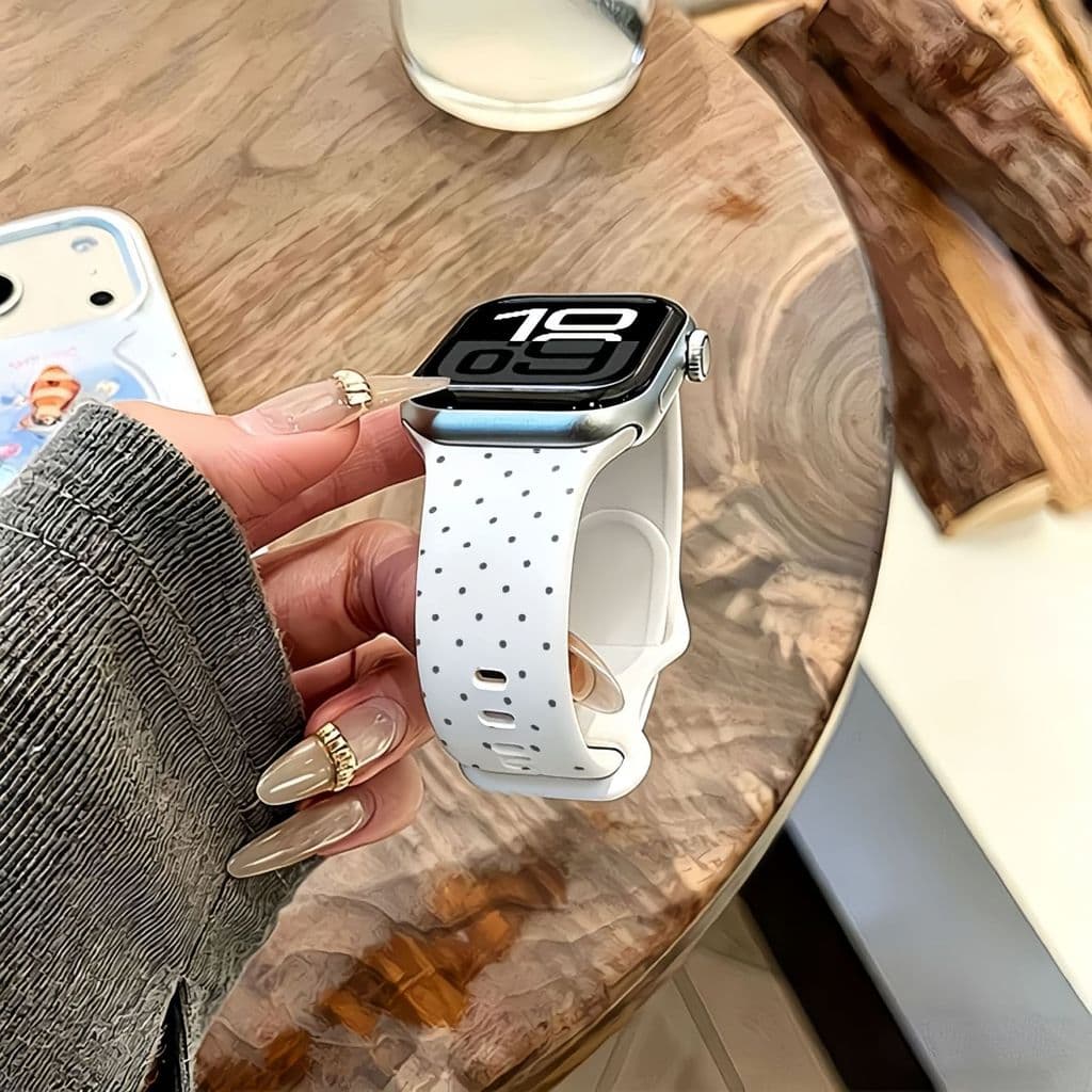 ลายจุดสีขาวเหมาะสําหรับ iwatchs11/10 สาย Apple Watch SE ซิลิโคน Applewatchs9/8/7 รูปที่ 3