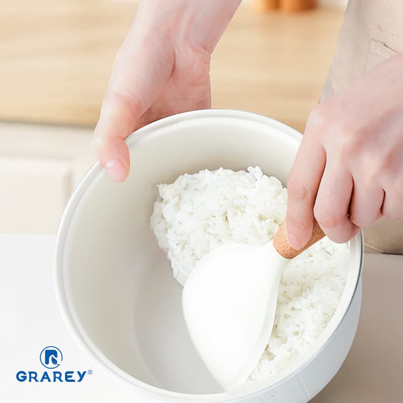 GRAREY ชุด ตะหลิว ทัพพี กระบวย เกรดพรีเมียม ซิลิโคน ด้ามจับไม้ ทนความร้อน ตักอาหาร ไสตล์มินิมอล มูจิ รูปที่ 4