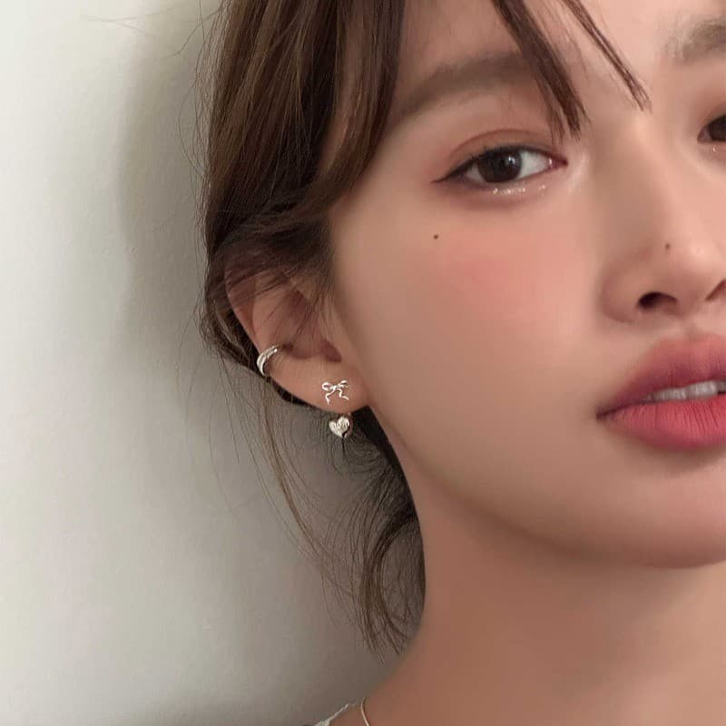 ต่างหูเงินสเตอร์ลิง 925 แบบ bowknot สำหรับสุภาพสตรี พร้อมขายส่งเป็นของขวัญ รูปที่ 3