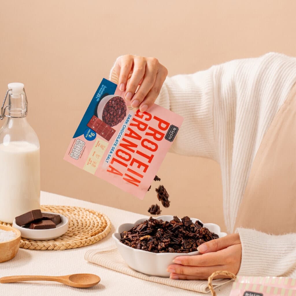 PROTEIN GRANOLA 35 กรัม ธัญพืชอบกรอบรสดาร์กช็อคโกแลตและรสถั่วน้ำผึ้ง De La Lita เดอลาลิต้า โปรตีนกราโนล่า รูปที่ 7