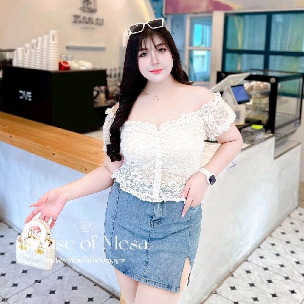 SEXYDOLL LACE CROP เสื้อครอปลูกไม้ซีทรูแขนตุ๊กตา รูปที่ 3