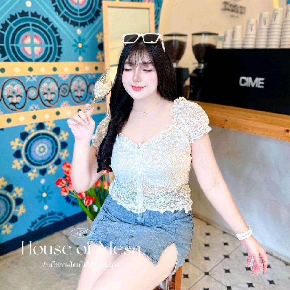 SEXYDOLL LACE CROP เสื้อครอปลูกไม้ซีทรูแขนตุ๊กตา รูปที่ 5