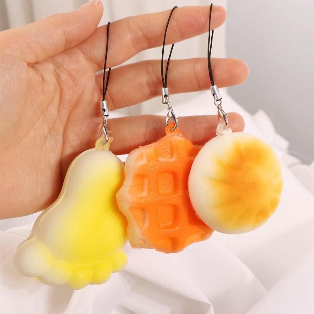 MIRAGE Squishes ของเล่น,พวงกุญแจน่ารักสายคล้องโทรศัพท์มือถือของเล่นขนมปังนุ่ม,ของขวัญวันเกิดแกล้งเล่นอาหารมินิขนาด Kawaii บีบเค้กเด็กของขวัญ รูปที่ 4