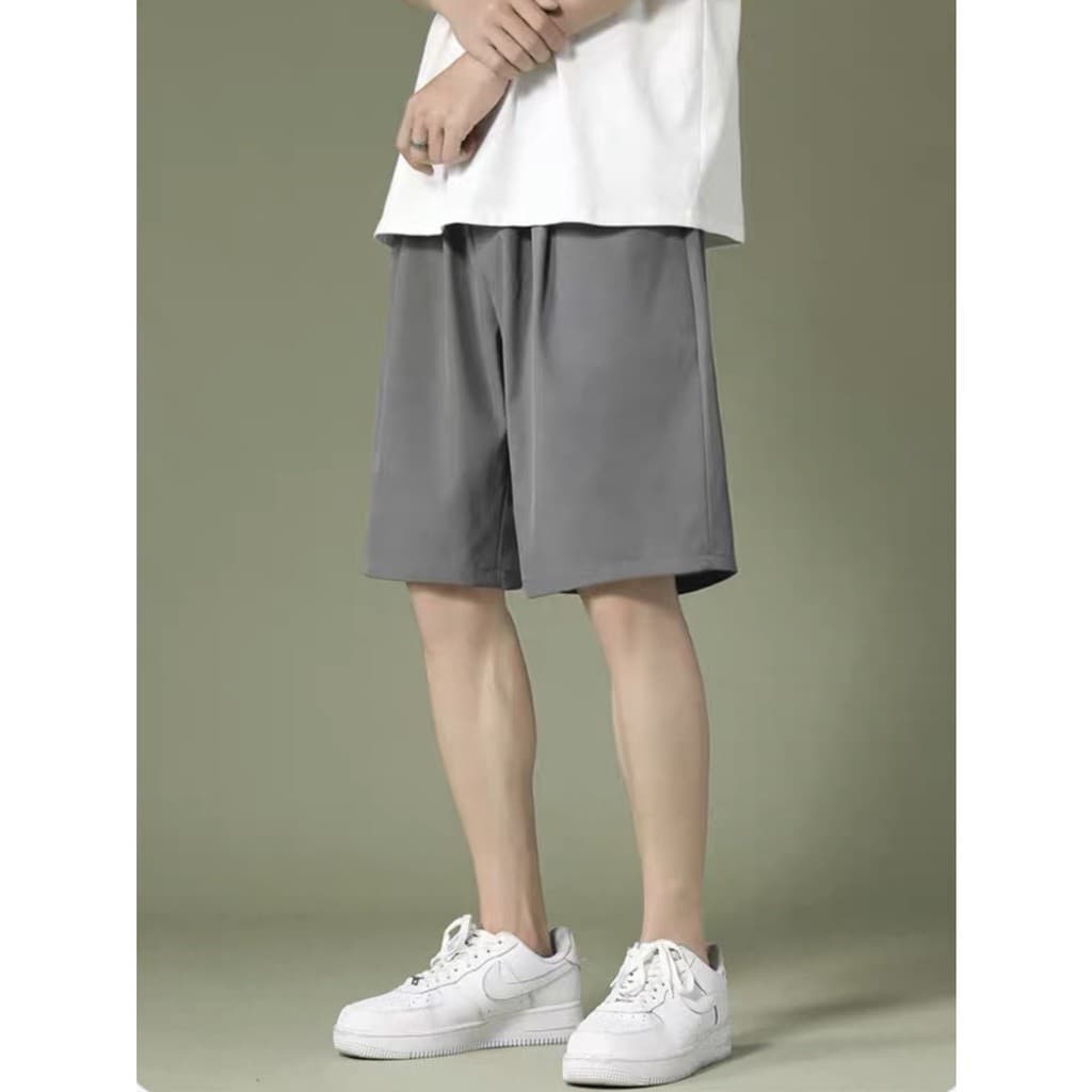 BeCoolManกางเกงขาสั้นผู้ชายกางเกงขาสั้นลำลองหลวมสะดวกสบายเอวยางยืดเย็นผ้าไหมน้ำแข็งดำเทาเข้มเทาอ่อนกากี รูปที่ 4