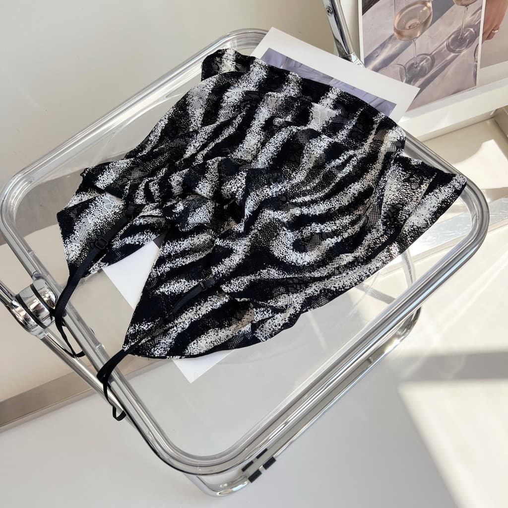 77UNI Tank 7034 Zebra-stripe suspender เสื้อสายเดี่ยวลายม้าลายสีดำผ้าซีทรู ช่วงอกผ้า2ชั้น รูปที่ 3