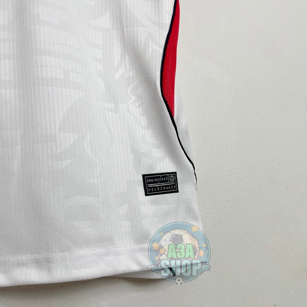ใหม่ล่าสุด เสื้อบอลทีมชาติ oัง-กฤษ สีขาว2026/27 ถ่ายจากสินค้าจริง เกรดแฟนบอลAAA รูปที่ 2