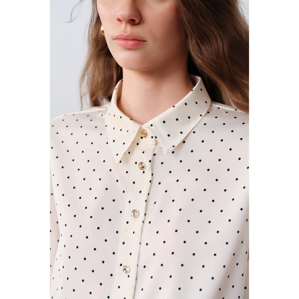 G2000 เสื้อเบลาส์แขนยาวสำหรับผู้หญิง ทรง Regular Fit รุ่น 61241021 รูปที่ 3