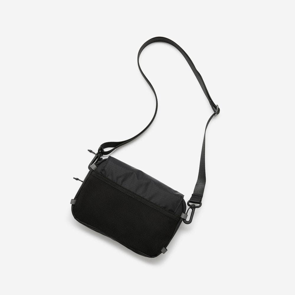 Decathlon 1.3L Urban Walking Mini Satchel Activ Mblty Venice กระเป๋าขนาดเล็ก 1.3 ลิตร - Black รูปที่ 6