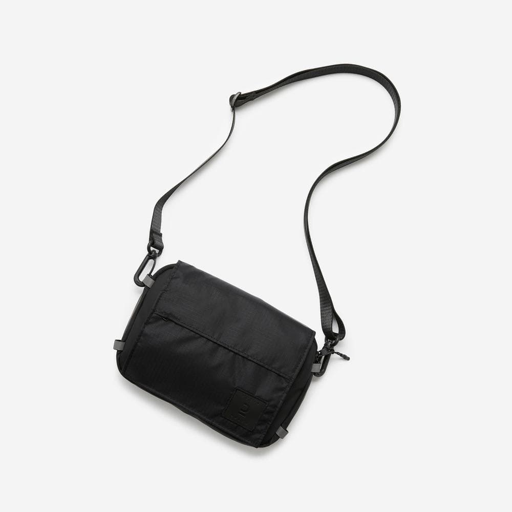 Decathlon 1.3L Urban Walking Mini Satchel Activ Mblty Venice กระเป๋าขนาดเล็ก 1.3 ลิตร - Black รูปที่ 2