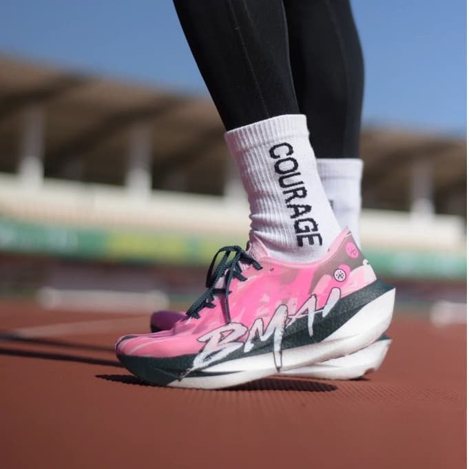 BMAI รองเท้าวิ่งคาร์บอน Unisex Carbon Fly 2 เบา เด้ง พื้นกันลื่น ระบายอากาศ สำหรับมาราธอน ใส่ลำลอง รูปที่ 7