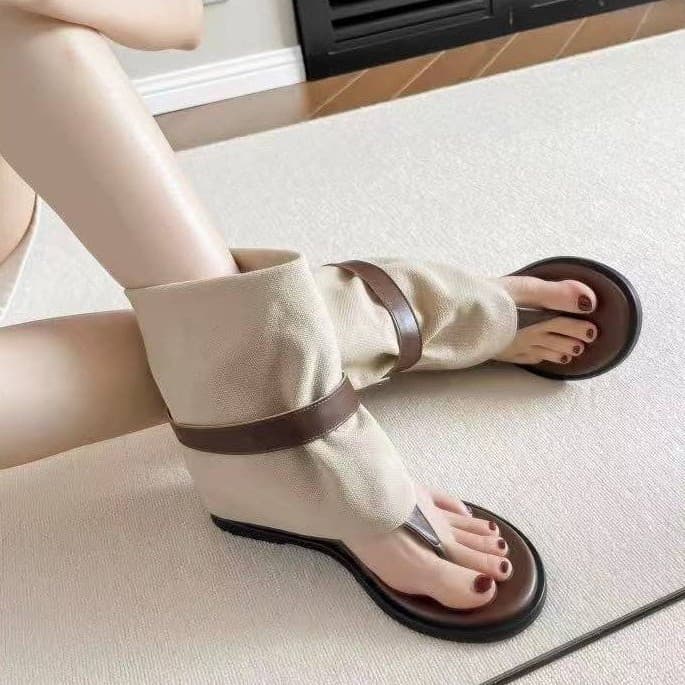 รองเท้าแตะพื้นมแบน PU ใหม่ สำหรับฤดูใบไม้ผลิและฤดูร้อน ใส่สบายและป้องกันการลื่นไถล รูปที่ 8