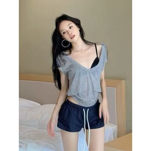 Velca จากไทย เสื้อท่อนบน คอวี แขนสั้น ป้องกันแดด สไตล์หวานเซ็กซี่ ลุคสบายๆ รูปที่ 2