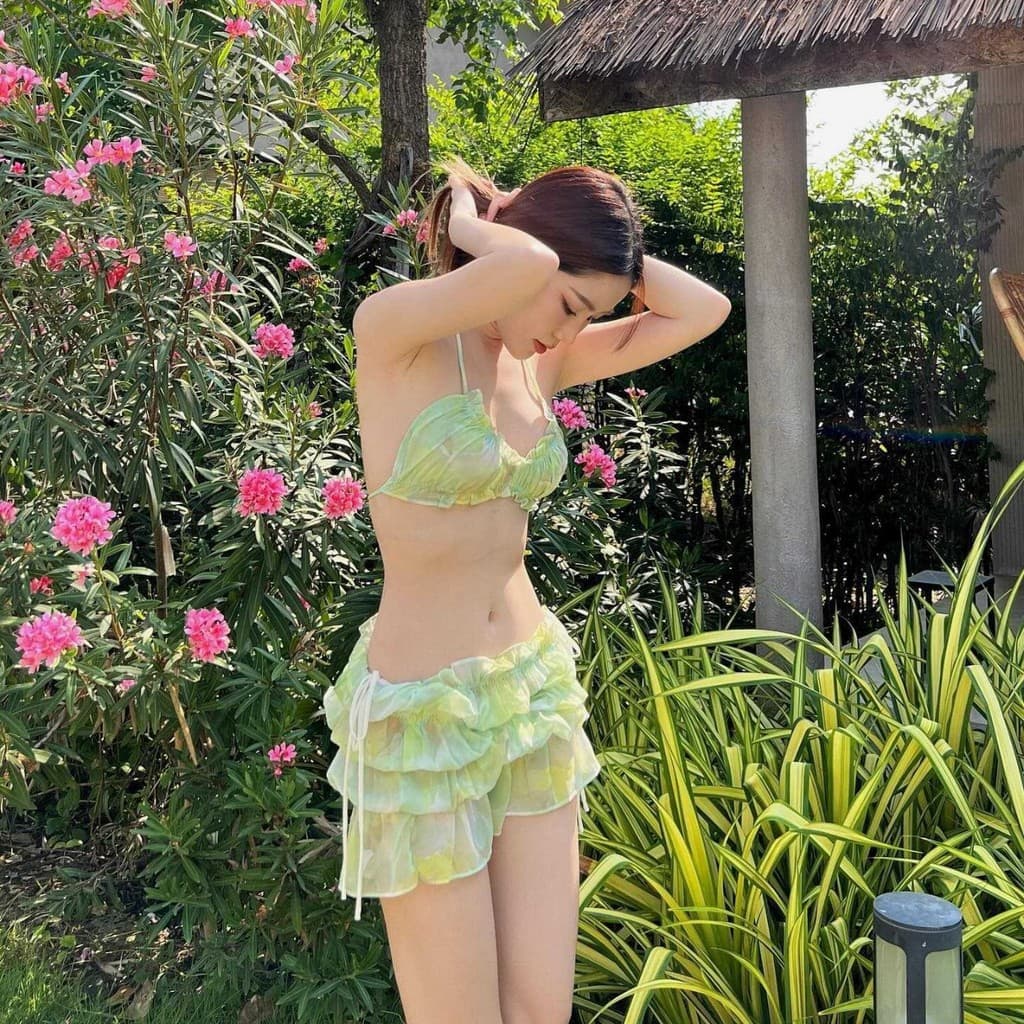 Sunset bikiniชุดว่ายน้ำแฟชั่นเซ็กซี่ ชุดว่ายน้ำผู้หญิงลายดอก ชุดไปทะเล นอนสบาย เซ็กซี่ รูปที่ 4