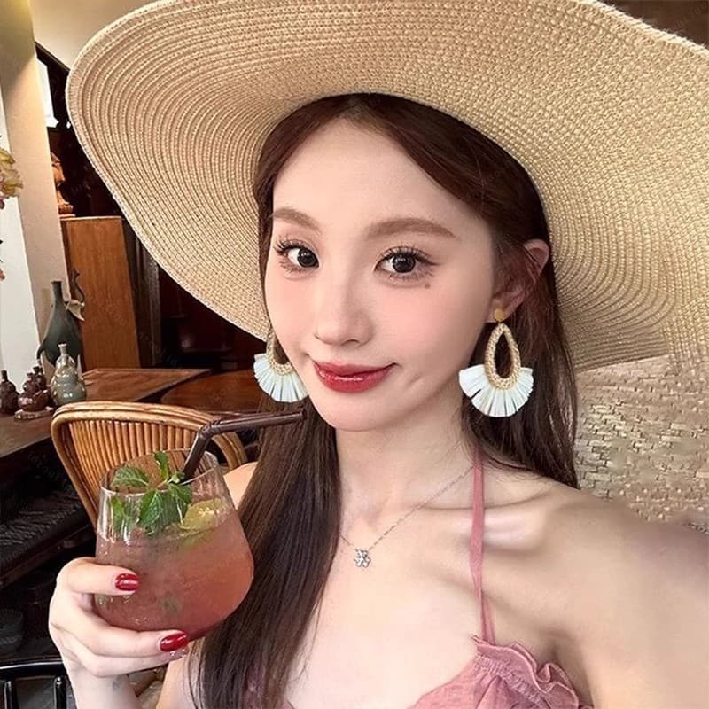 ต่างหูสไตล์โบฮีเมียนย้อนยุคสุภาพสตรีแฟชั่นที่เรียบง่ายต่างหูพู่ขนนก รูปที่ 2