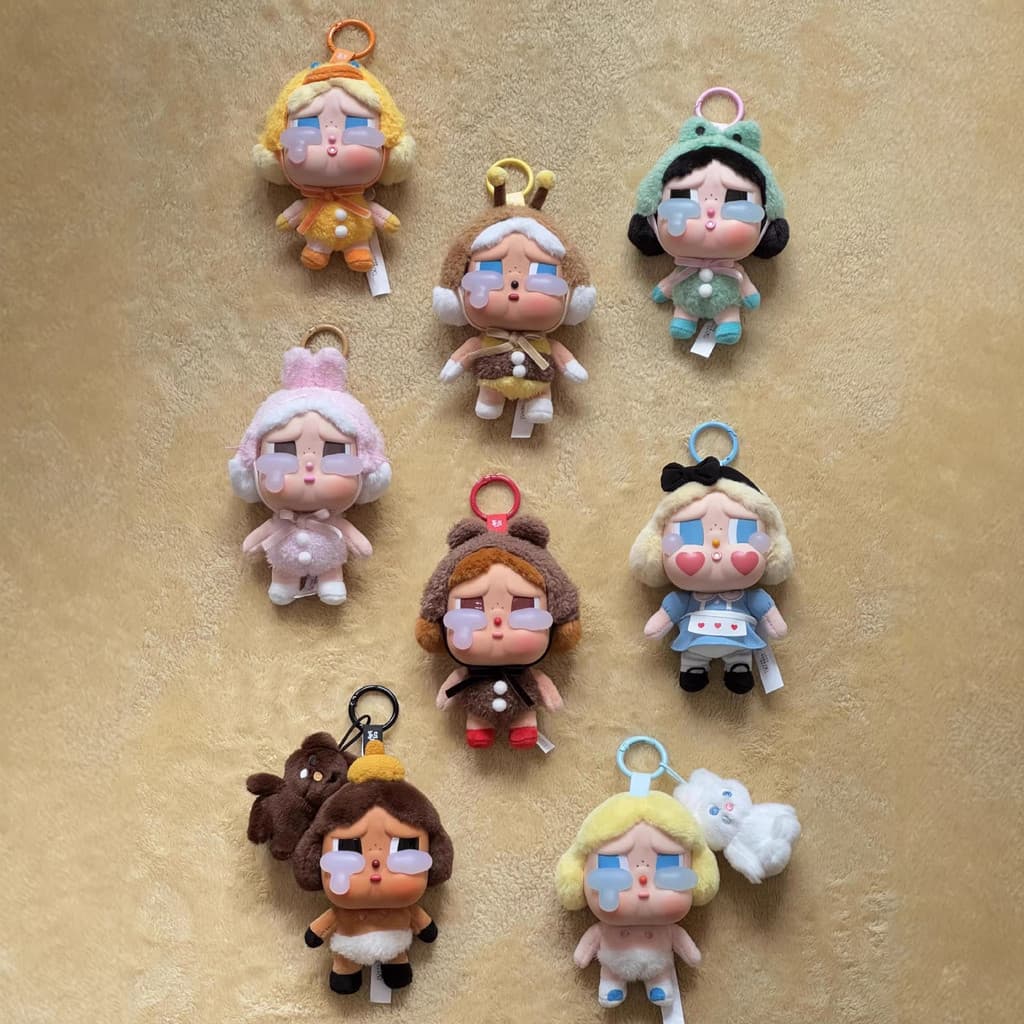 Crybaby Mystery Box Doll Tears Factory Vinyl Plush Doll Mystery Box Series Crybaby อินเทรนด์เล่นของเล่นตุ๊กตาตุ๊กตาพวงกุญแจ Charm Plush กระเป๋าแขวนสาวจี้ รูปที่ 3