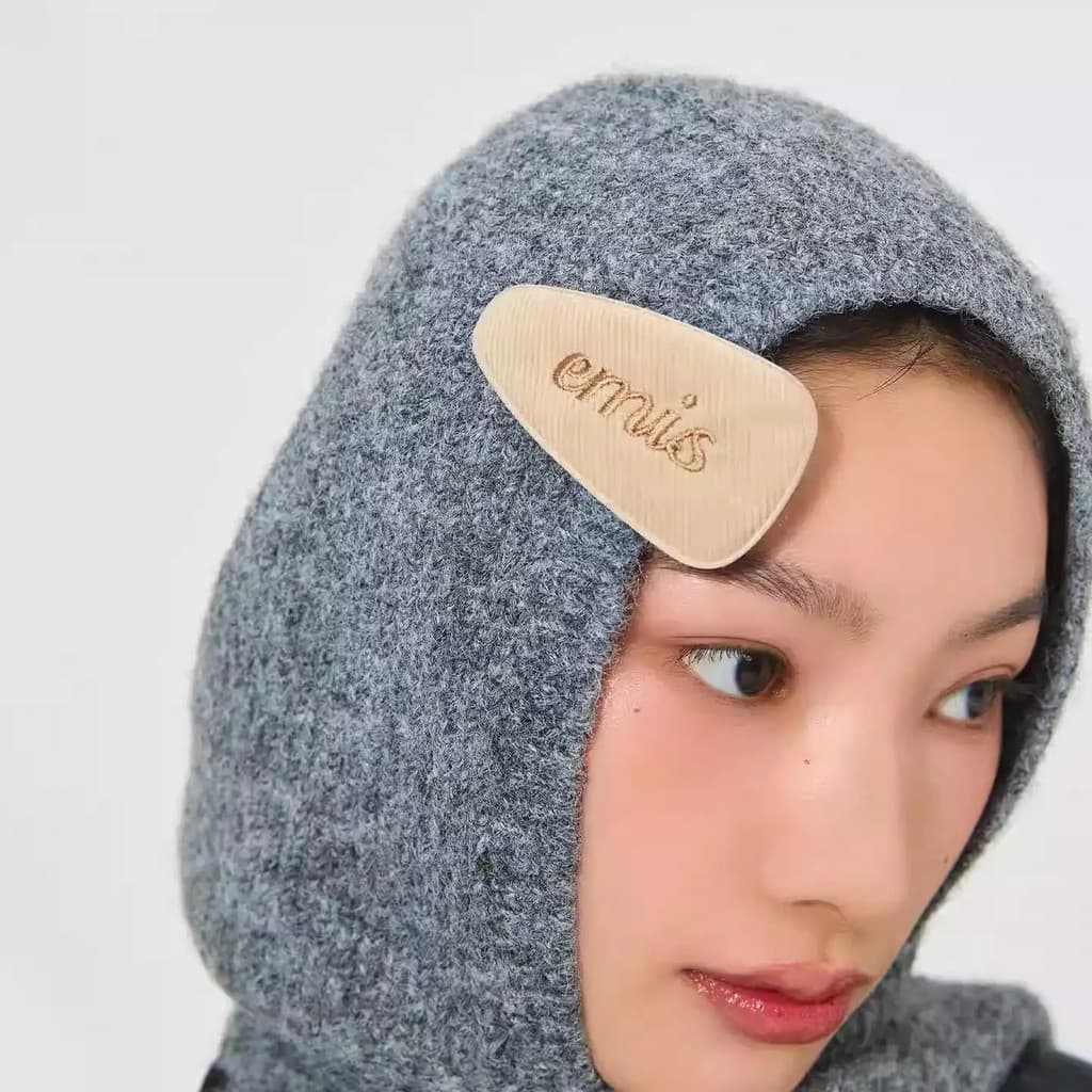 Emis เครื่องประดับผม วัสดุผ้าลูกฟูก สไตล์ Emis แฟชั่นหวาน สไตล์ดาราอินเทอร์เน็ต ตัวอักษรบ้านแบรนด์ กิ๊บติดผม ที่คาดผม ผ้าฝ้ายคุณภาพดี ไม่ฝัง ญี่ปุ่นและเกาหลี รูปที่ 3